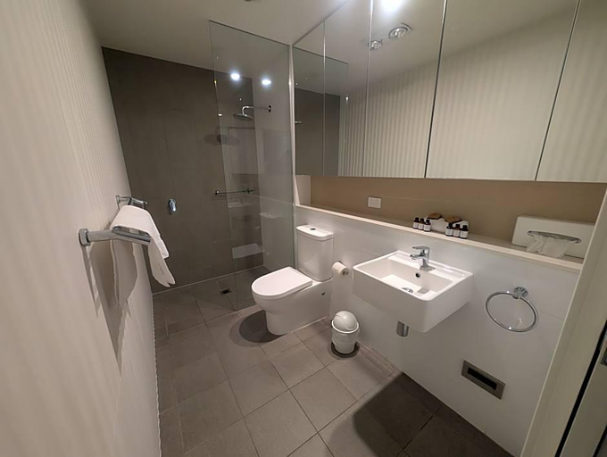 Bathroom 3, Hamilton on Denison                                                        , Newcastle - Throsby