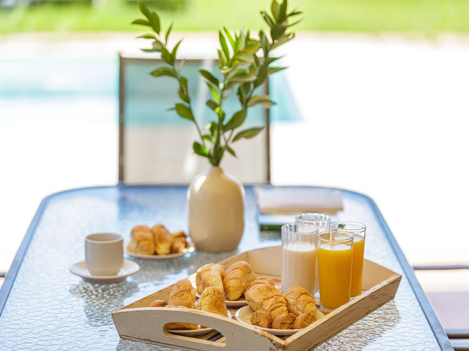 Food & Drinks, Villa in Adelianos Kampos, Crete