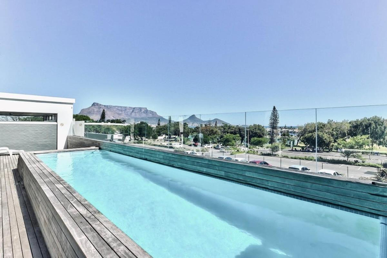 Sport & Beauty 2, Sea and Sun-Table Mountain views Wifi Parking!, City of Cape Town