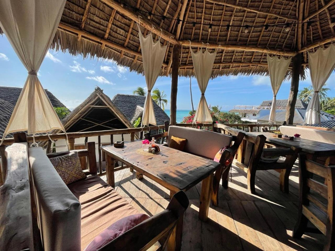 Food & Drinks 5, Bitcoin Beach Hotel Zanzibar, Kati
