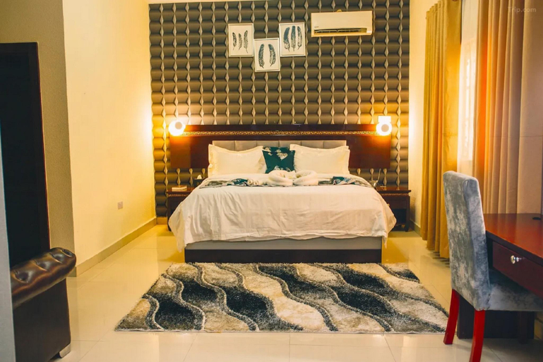 Others 5, Lion Luxury Suites, Enugu North