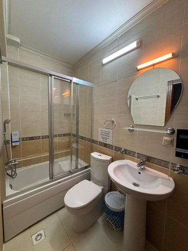 Bathroom 3, Dores Residence, Marmaris