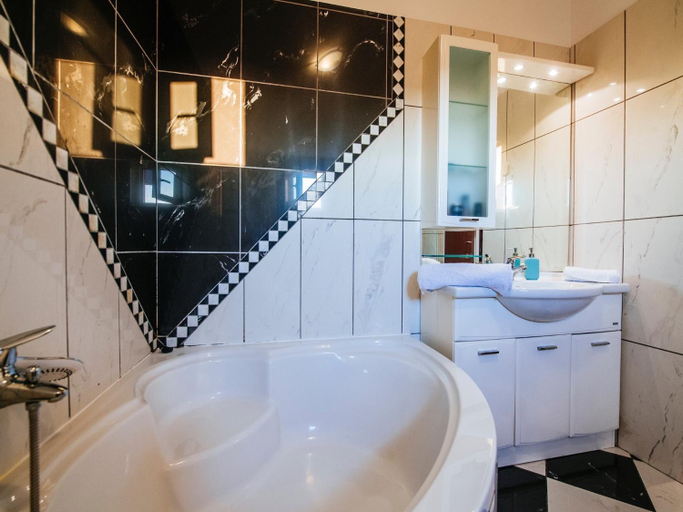 Bathroom 3, Beautiful home in Zadarska županija w/ , Jasenice