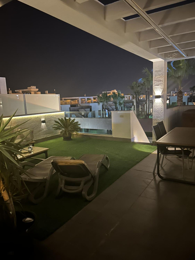 Food & Drinks 5, La zenia II, Alicante