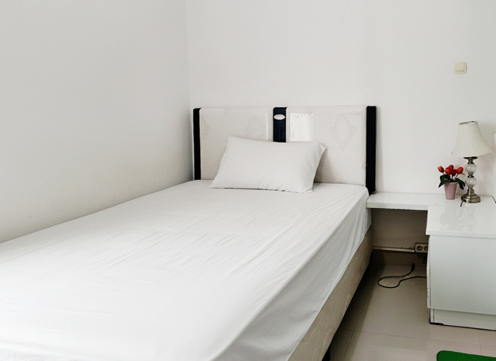 Others 2, Tulip Syariah RedPartner near T2 Juanda Airport, Surabaya