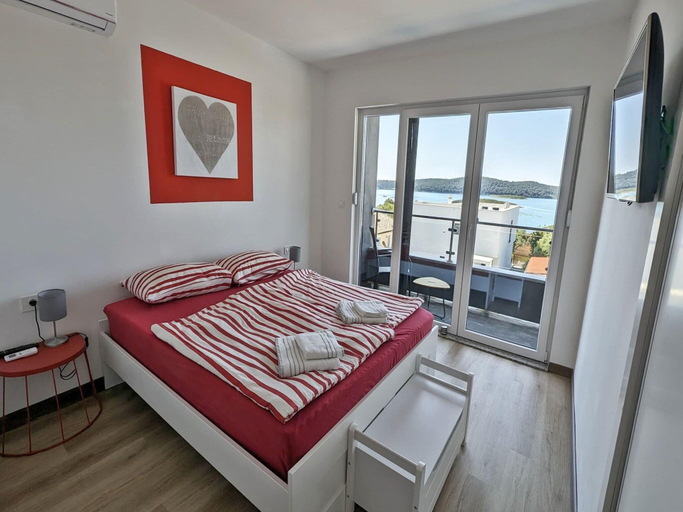 5, Cosy villa in Pomer with private pool, sea-view, Medulin