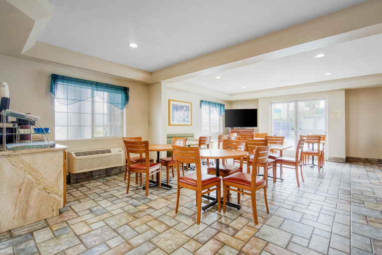 Food & Drinks 2, SureStay by Best Western Ukiah, Mendocino