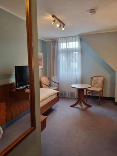 Bedroom 5, Hotel Goldene Gerste, Frankfurt am Main