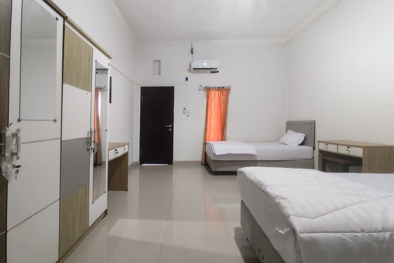 Others 5, RedDoorz @ Qaireen Living Jambi, Jambi