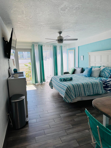 Bedroom 3, Daytona Inn Beach Resort, Volusia