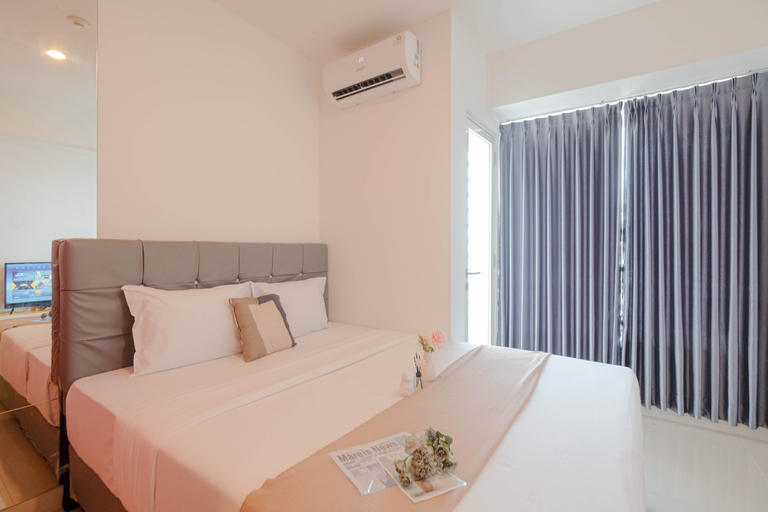 Bedroom 5, Minimalist Studio Room Grand Kamala Lagoon Apartment By Travelio, Bekasi
