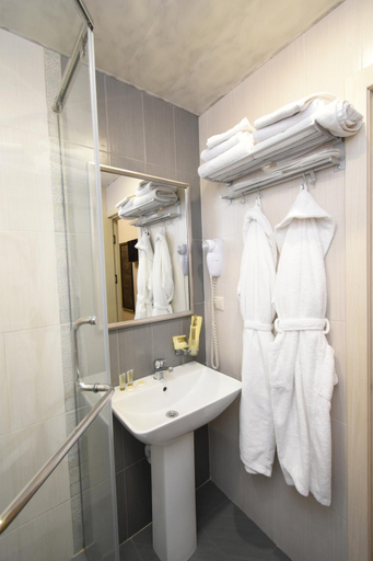 Bathroom 4, Yerevan Boutique Hotel, Yerevan