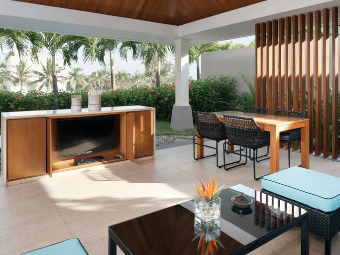 Pullman Danang Beach Resort Room Type - COTTAGE, 1 Bedroom, 1 King-Size Bed, Private Garden