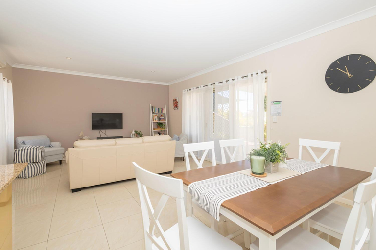 Others 5, Ocean Breeze, Dandaragan