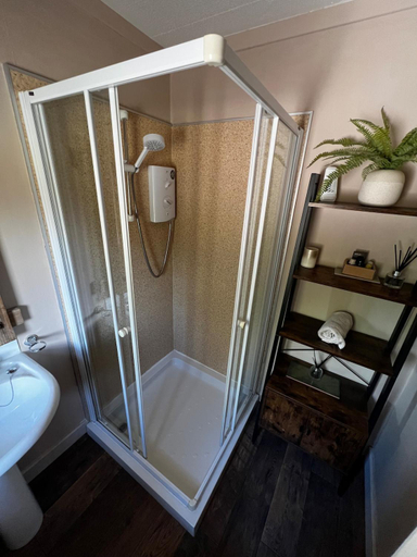Bathroom 3, Breacan Lodge, Argyll and Bute