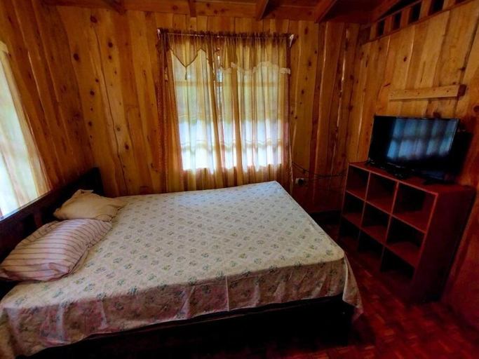 5, Cabana Emperador – The place for QUETZALS lovers!, Dota