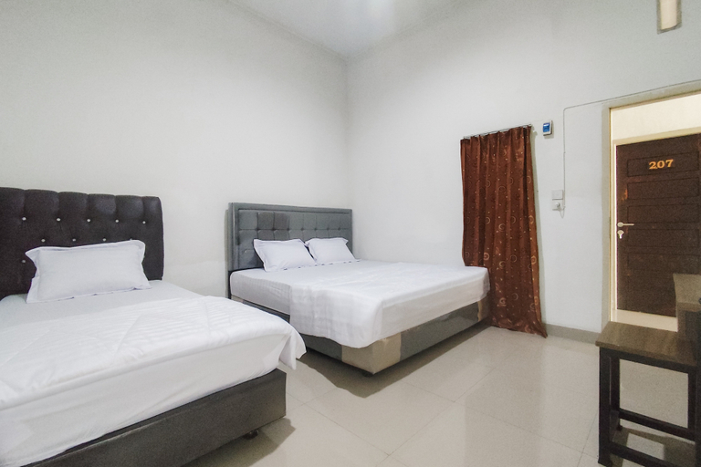 Others 2, RedDoorz @ Qaireen Living Jambi, Jambi