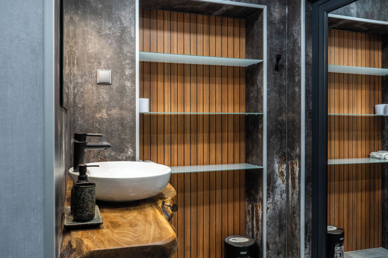 Bathroom 2, Apartment 8, Lovech
