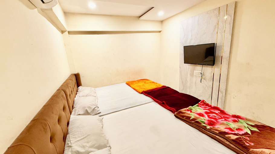 Room 2, Hotel A Grand near All Main Places, Ujjain