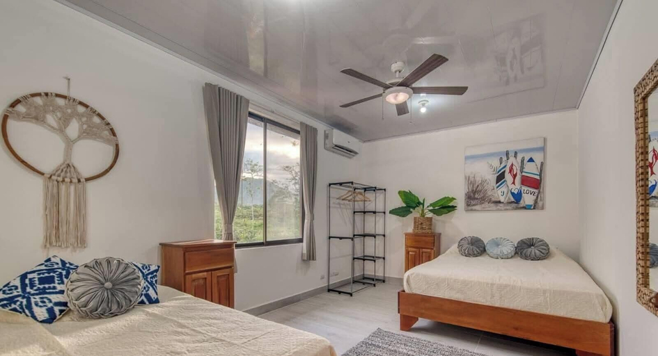 Room 4, Ela Kosher Hotel and Jewish Center, Garabito