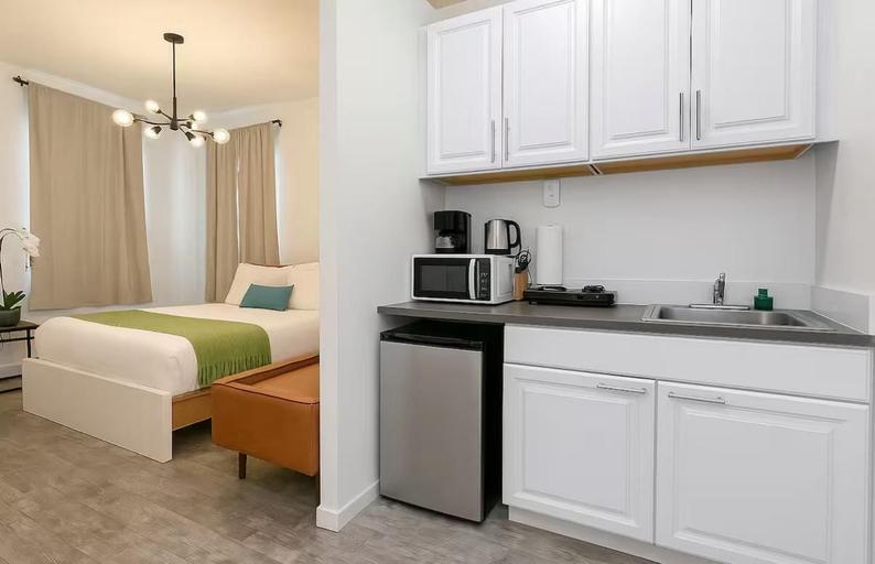 Primary image, Serene Miami Studio, Miami-Dade