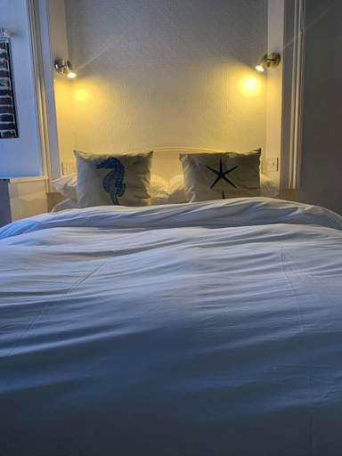 Bedroom 2, Ye Olde White Harte Hotel, Essex