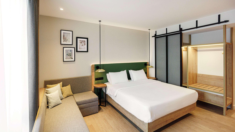 Bedroom 3, Hilton Garden Inn Radom, Radom City