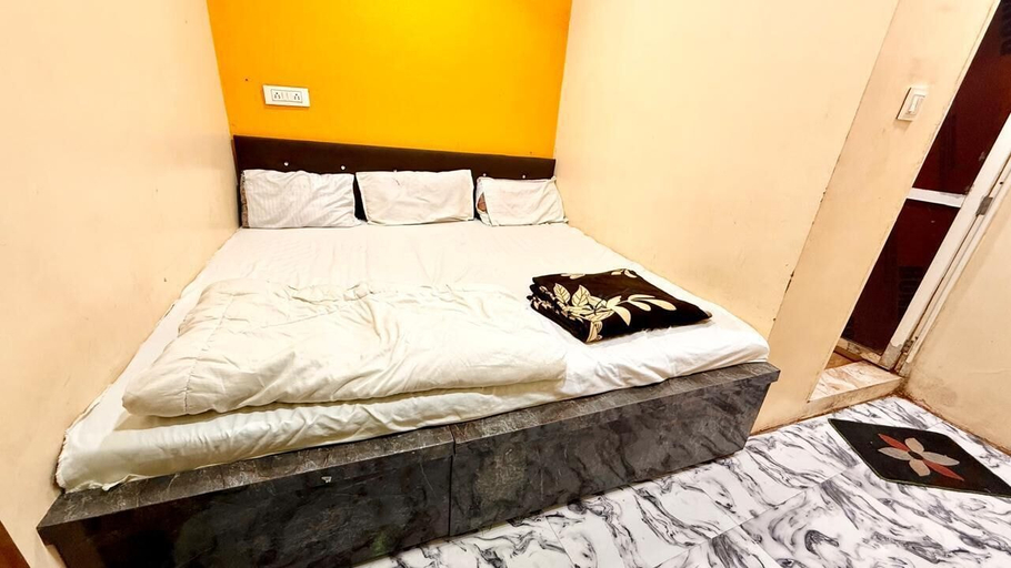 Room 2, Hotel N K Palace - near Mahakal Temple, Ujjain