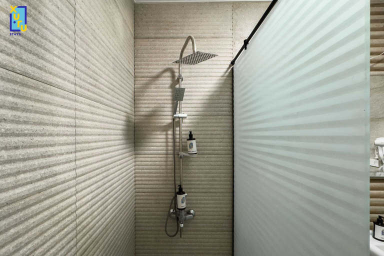 Bathroom 2, The 2bdr Stunning Apt. @ Heliopolis, Qasr an-Nil