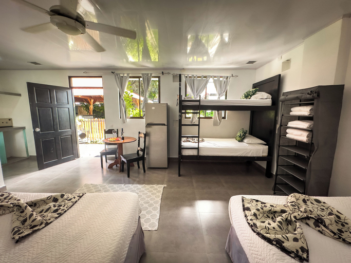 Room 3, Ela Kosher Hotel and Jewish Center, Garabito