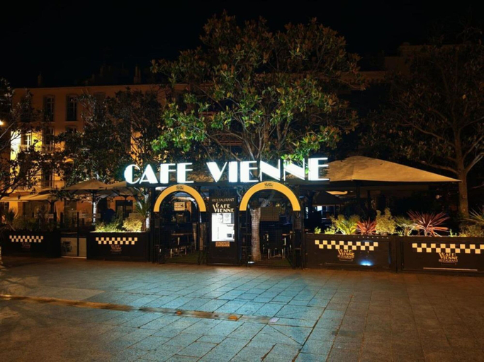 Outdoor dining 5, HOTEL PERPIGNAN CENTRE, Pyrénées-Orientales