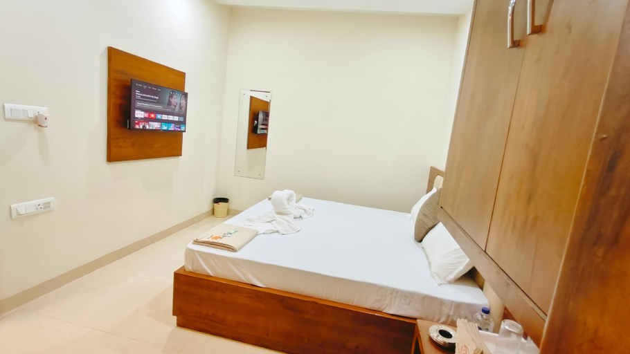 Room 4, Hotel Babylon Elegance, Mathura