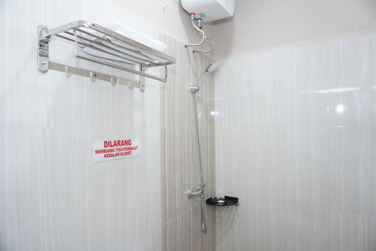 Room 4, Sinok Homestay Parapat, Simalungun