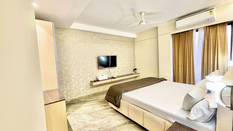 Room 3, Premium Hotel M Shri near Mahakal Temple, Ujjain