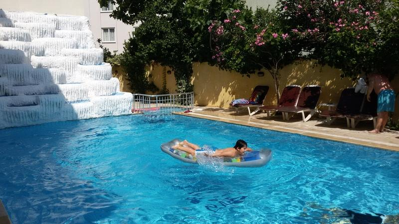 Others 4, Family Apart, Marmaris