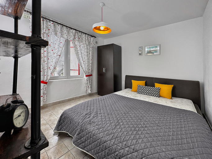 Bedroom 2, Ceres Apartments
