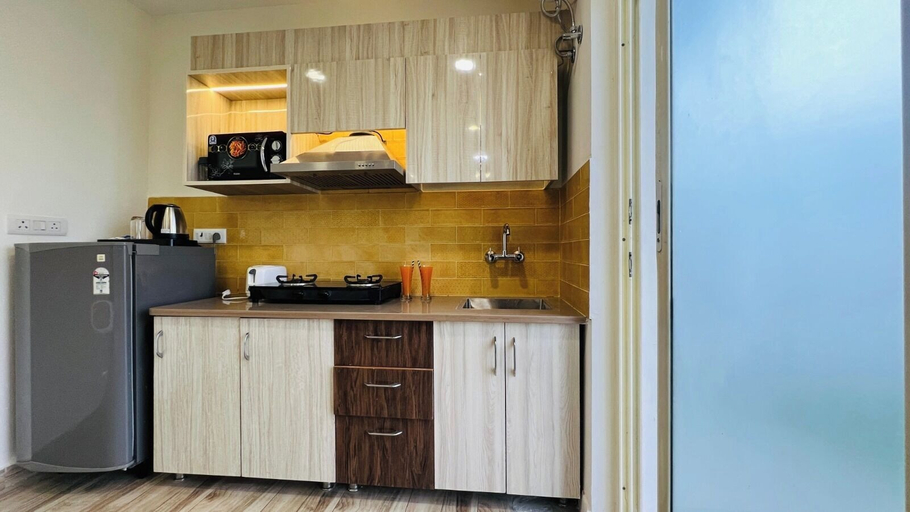 Private kitchen 4, Open Sky Rooftop Stay, Gurgaon