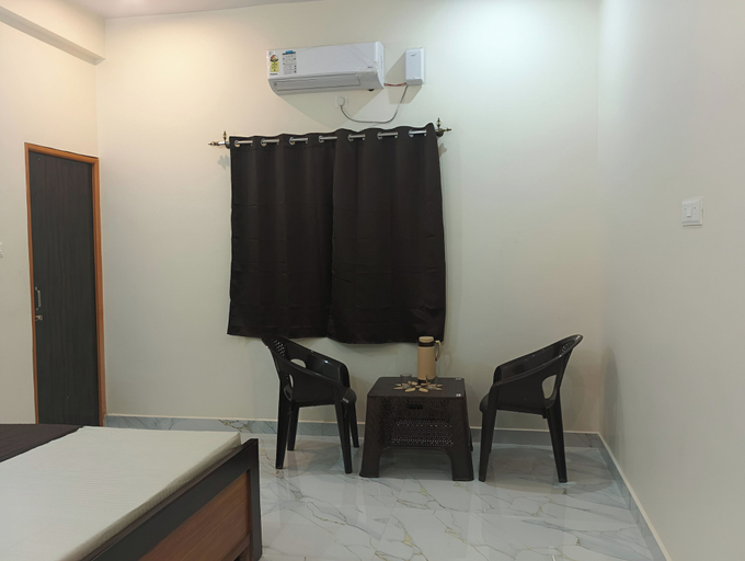 Room 4, Hotel Pampa Sarovar, Chhatarpur