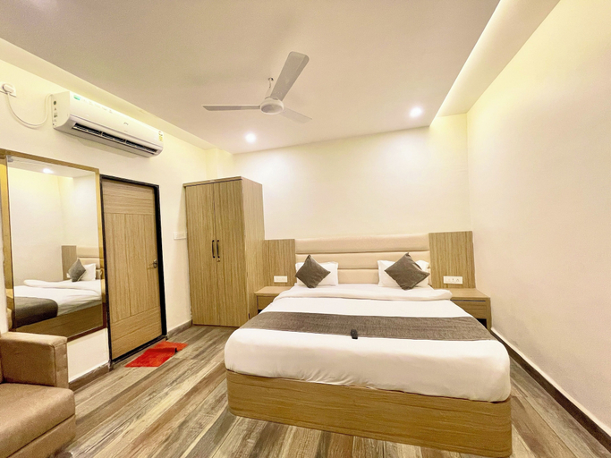 Room 2, P R Palace -near Temple & Prime Location, Ujjain