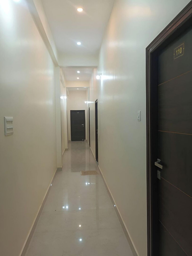 Hallway 2, Hotel Pampa Sarovar, Chhatarpur