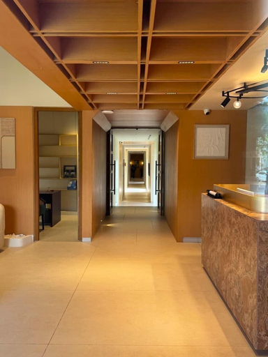 Lobby 5, Hotel Aarka, Coimbatore