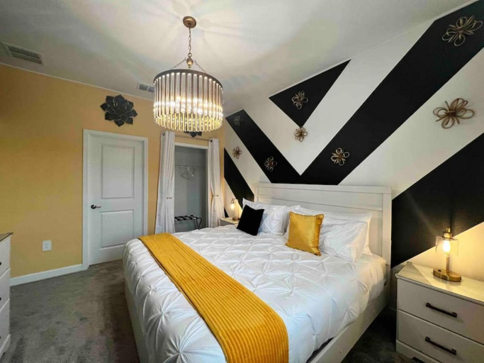 3, Top Luxury Villa Storey Lake Mins to Disney, Osceola