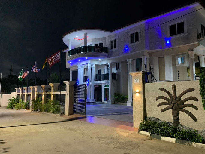 Front of property, Zab's Suite Hotel, Tema