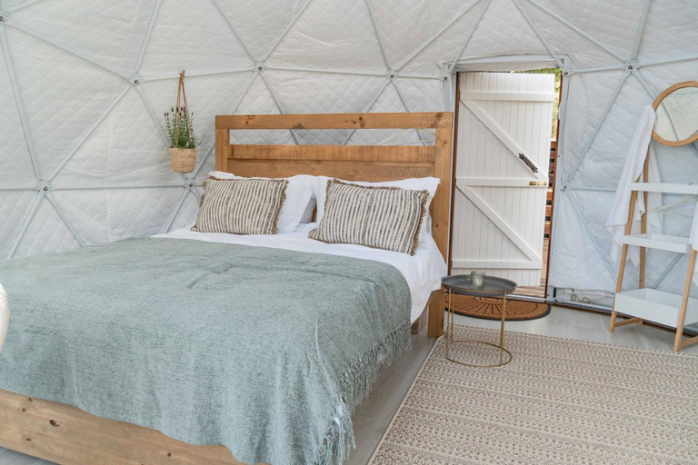 Bedroom 4, Moonrise Dome - La Bruyere farm, Cape Winelands