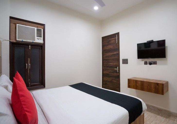 Others 3, Hotel Vizima 62, Gautam Buddha Nagar