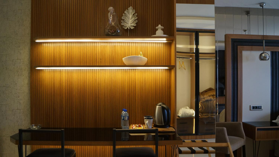 Others 3, Kentpark Exclusive Hotel, Merkez