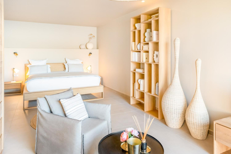 Bedroom 2, Boutique hotel Chateau Rouher, Corse-du-Sud