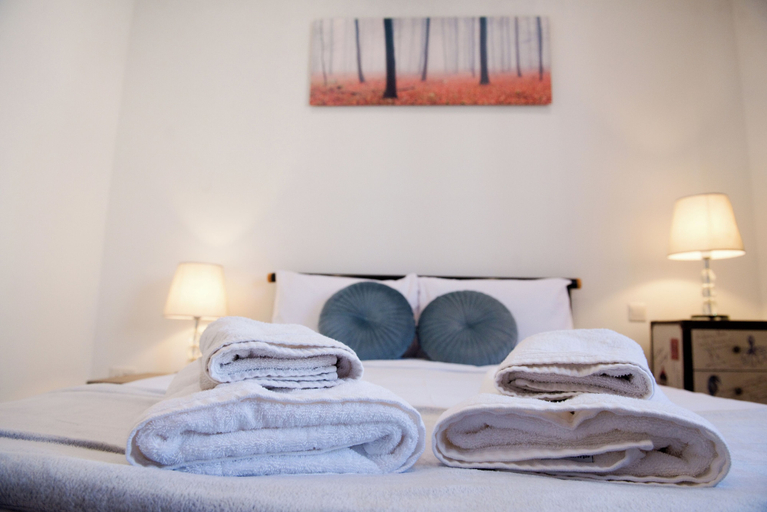Room 3, Spacious APT w/ Modern Balcony |Siggiewi