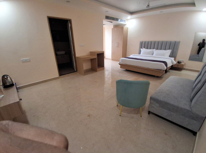 Room 5, Ravika Grand Hotel and Banquet, Patna