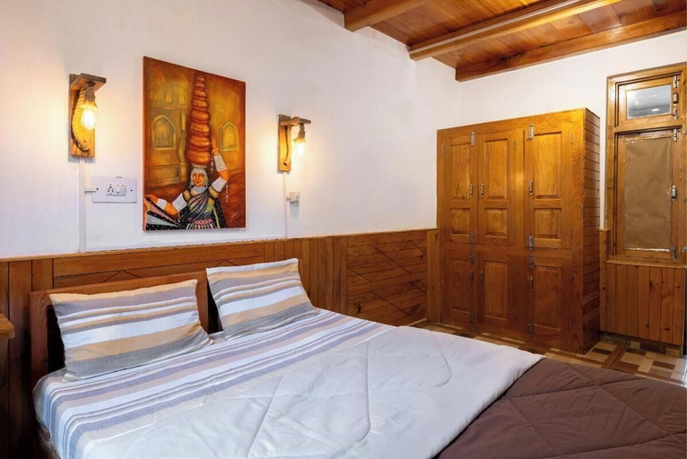 Room 2, Huts And Hunters Cottage Manali, Kullu